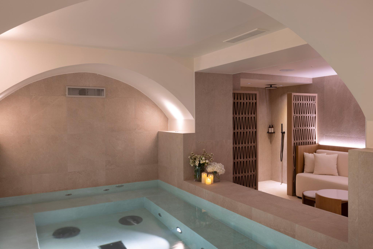 Sport & Beauty 2, Hotel Toujours, Paris