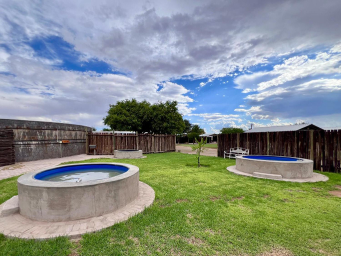 Others 2, Die Skuur Campsite & Chalets, Mariental Urban