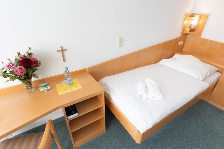 Others 4, Evangelische Diakonissenanstalt Stuttgart GASTEHAUS AM DIAKONISSENPLATZ, Stuttgart