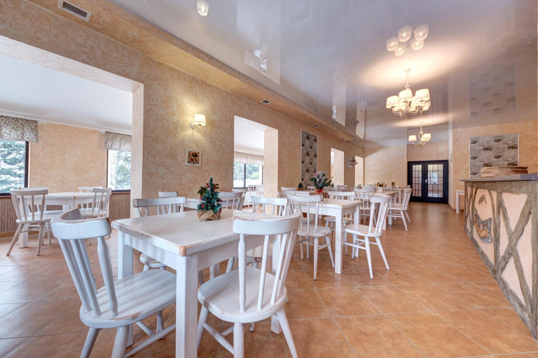 Food & Drinks 5, Skilandhouse Yablunytsya, Rakhivs'kyi