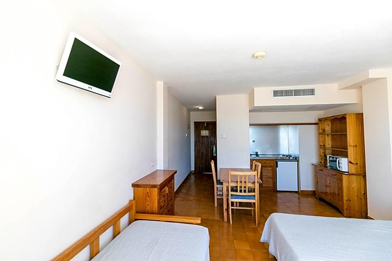 Bedroom 2, The White Apartments, Baleares