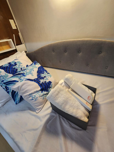 Bedroom, Muji KL Tower Makati Greenbelt (w/ Pool Access), Makati City