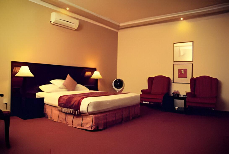 Bedroom 2, Bravo Suites Hotel, Lahore