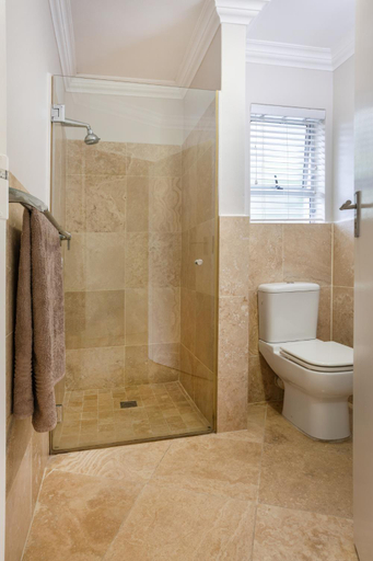 Bathroom, Tuis en Tevrede - 2 Bedroom Flat, Overberg
