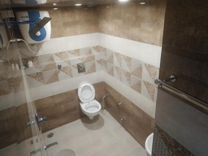 2, HOTEL GILL TOWER, Hanumangarh
