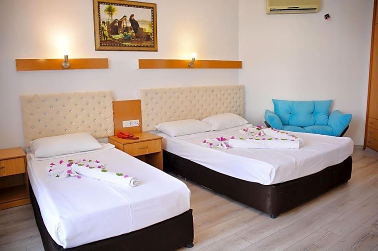 Bedroom 3, Miranda Moral Beach Hotel, Kemer