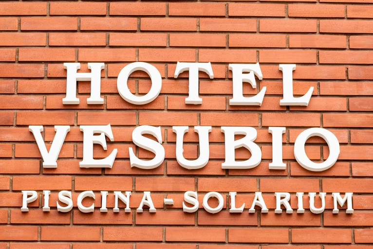 Others 3, Hotel Vesubio I, Villa Gesell