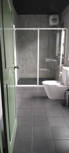 Bathroom 4, Windloft Retreat, Delthota
