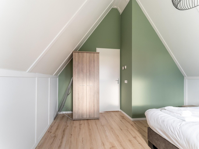 Bedroom, Holiday Home near Scherpenisse Beach, Tholen