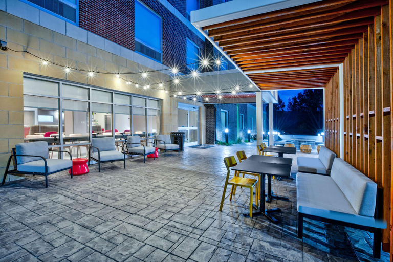 Food & Drinks 5, Home2 Suites By Hilton Grand Rapids Northeast, Kent