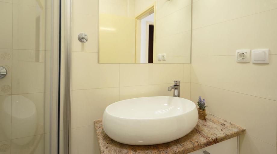 Bathroom, Apartment Jakov Grscica, Blato