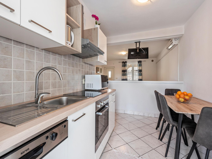 Others 4, Homely Apartment in Vir with Balcony, Vir
