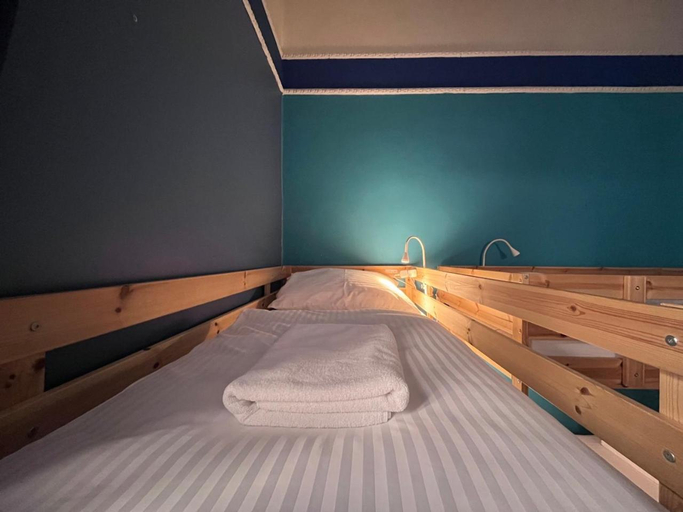 Bedroom 3, GIRLS Dorm Apartment, Kraków City