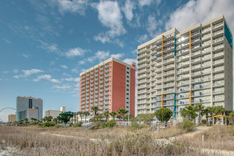 Exterior & Views
