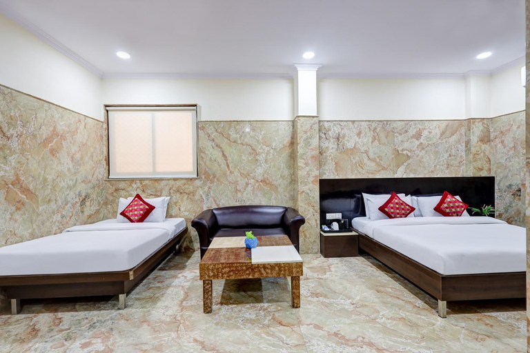 Bedroom 2, Hotel Singh Palace, Delhi