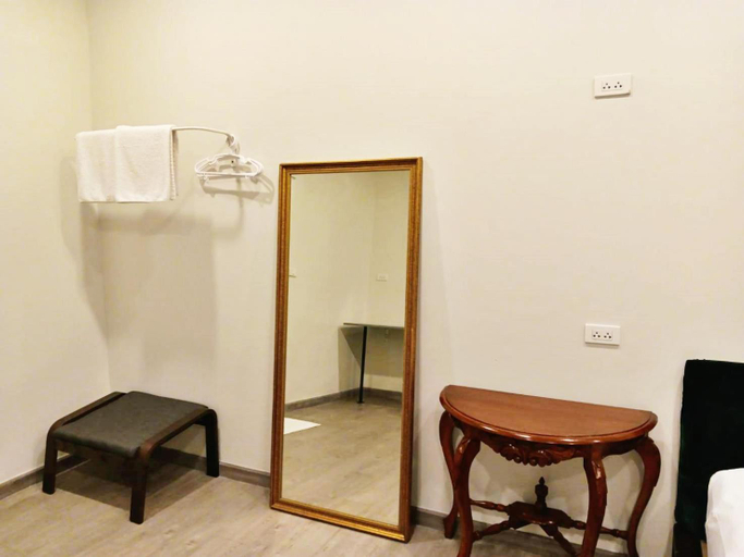 Bedroom 2, Casa Yaowarat, Samphantawong
