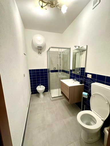 Bathroom, MonCici House, Sassari