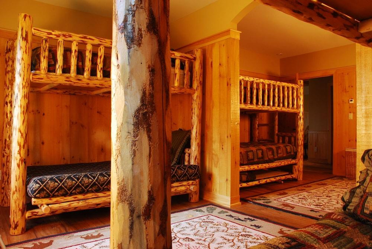Bedroom 2, The Mountain Top Inn & Resort, Rutland