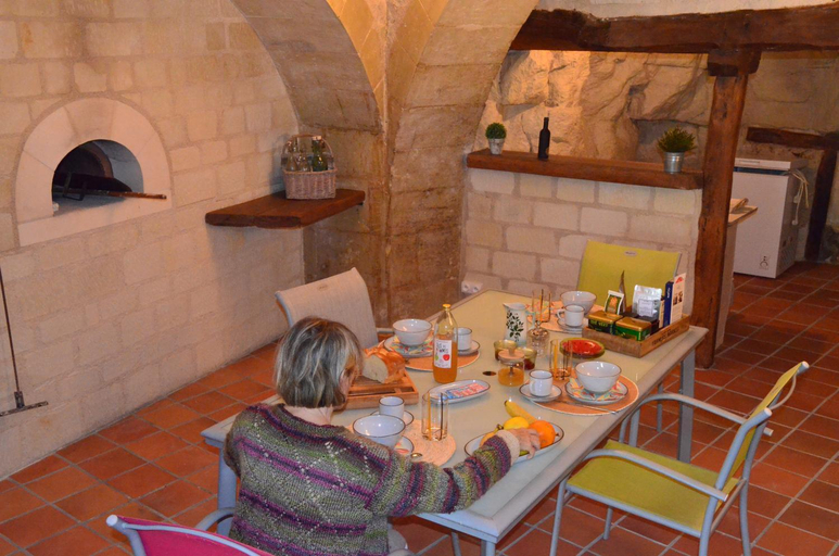 Food & Drinks 3, Chambre Gargantua Le dolmen, Indre-et-Loire