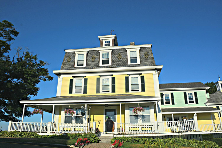 Others 1, Harbor House Inn, Lincoln