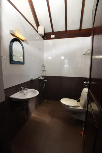 Bathroom 4, Blue Water Beach Resort, Thiruvananthapuram