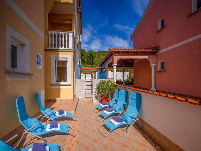 Others 4, Villa in Croatia with Pool near Beach, Crikvenica