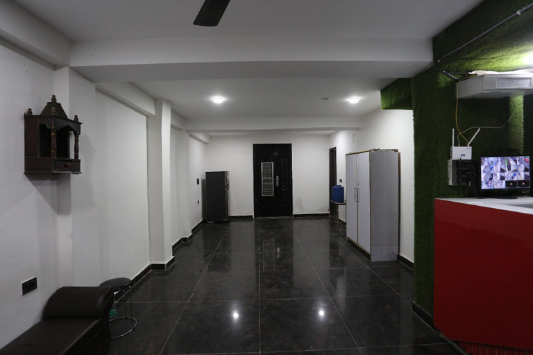Public Area 3, Hotel Royal Rosette, Delhi