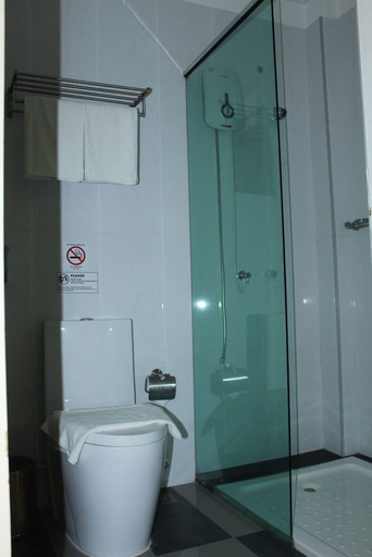 Bathroom, Nazaki Beach Hotel ALL INCLUSIVE Food Drinks Scuba Spa Kite Surf
