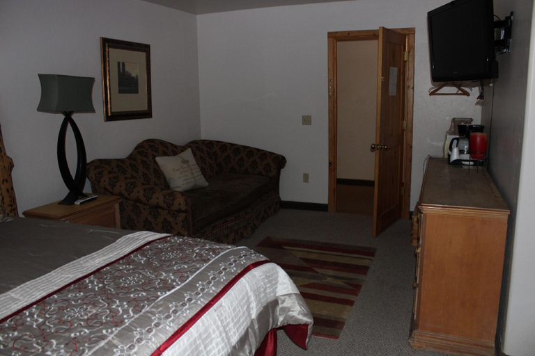 Bedroom 3, Edelweiss Resort and Restaurant, Apache