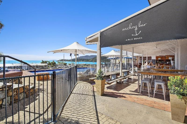 Others 5, Ocean views 27, Whitsunday
