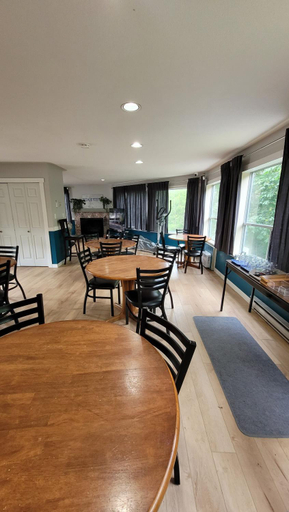 Others 4, Ridgeview Motor Inn, Comox-Strathcona