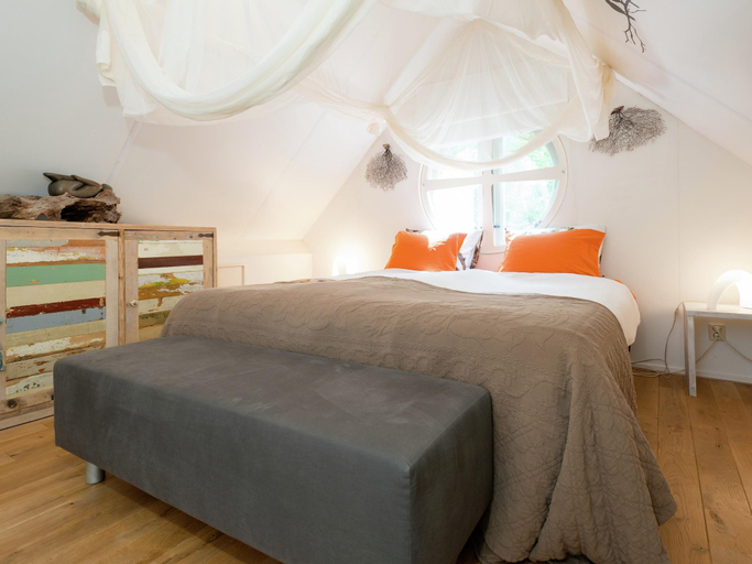 Bedroom 2, Cozy Countryside Escape in Dalfsen, Dalfsen