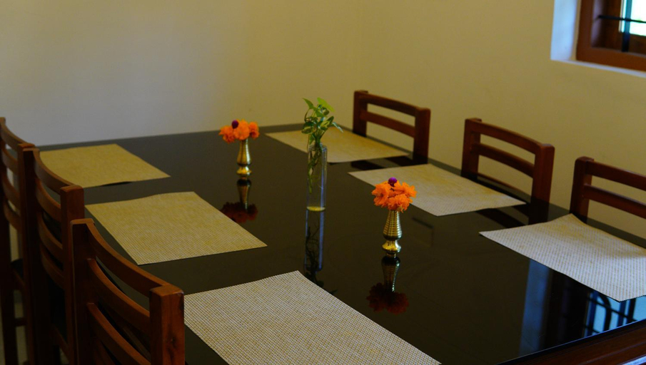 Food & Drinks 5, Humblebee Retreat Thattekad, Idukki