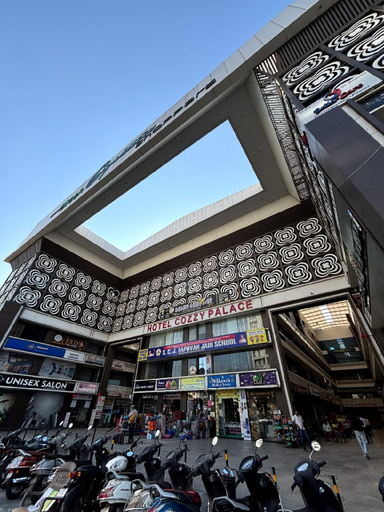 Exterior & Views 4, Hotel Cozzy Palace, Surat