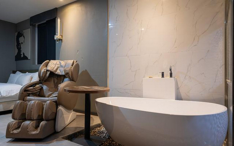 Bathroom 5, Incheon Bupyeong ORA, Gyeyang