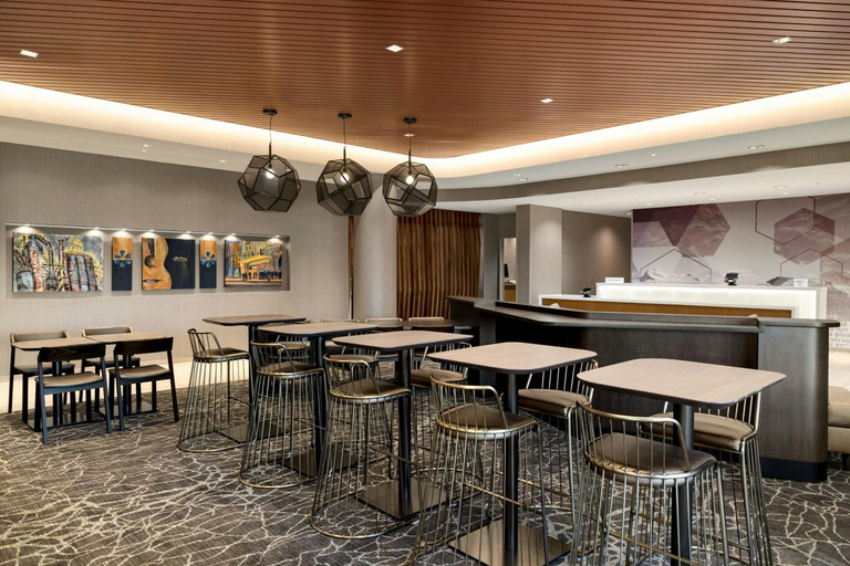 Food & Drinks 5, SpringHill Suites® by Marriott® Easton Bethlehem, Northampton