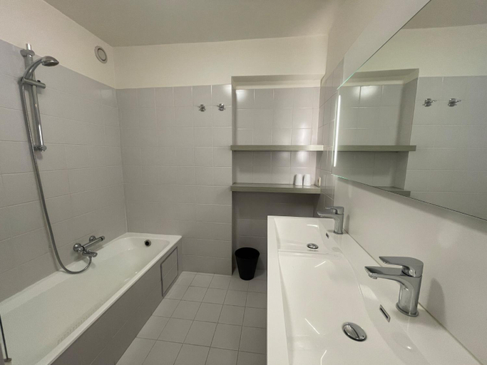 Bathroom 3, Apartment Nieuwpoort with Stunning Sea Views, West-Vlaanderen