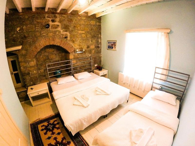 Bedroom, Adatepe Otel, Ayvacık