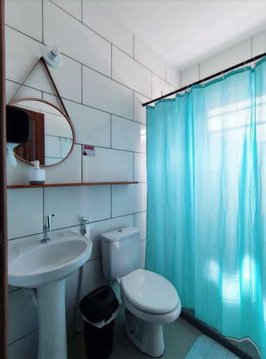 Bathroom 3, Casa Monjardim, Vitoria
