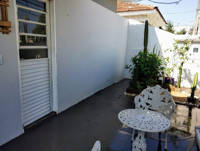 3, Aconchegante Microcasa Banheiro Privativo e Garagem Compartilhada, Bauru