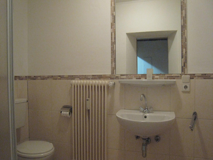 Bathroom 3, Morbach Hillside Mansion, Bernkastel-Wittlich