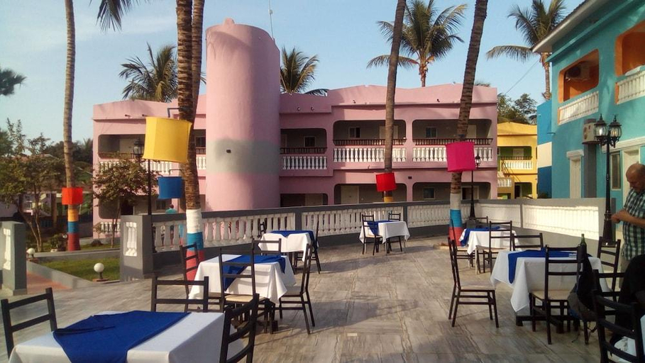 Food & Drinks 4, Mansea Beach Hotel, Kombo Saint Mary