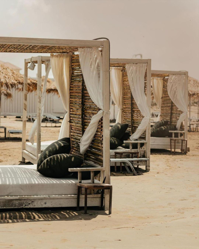 Others 4, Sea Breeze Resort, Beachfront apartment with a balcony and sea view, Baku