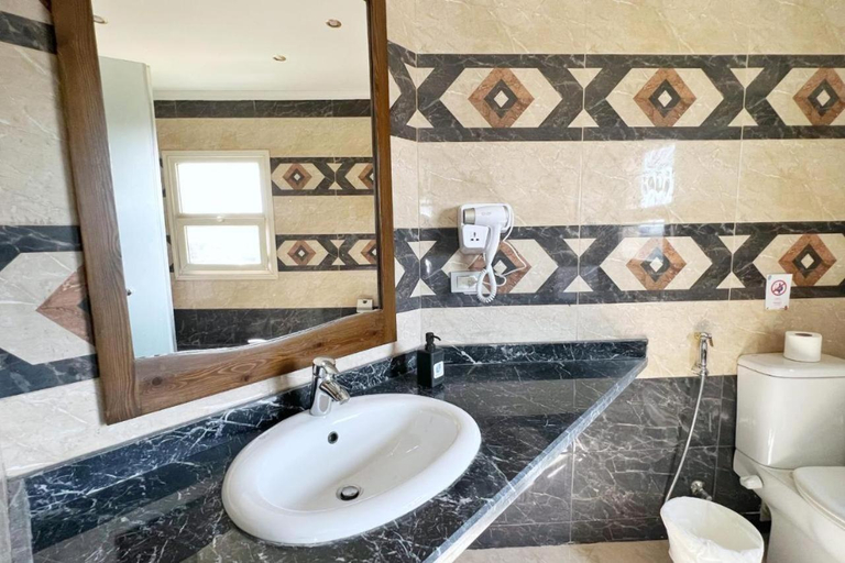 Bathroom 5, Cleopatra Pyramids Elite, Al-Ahram