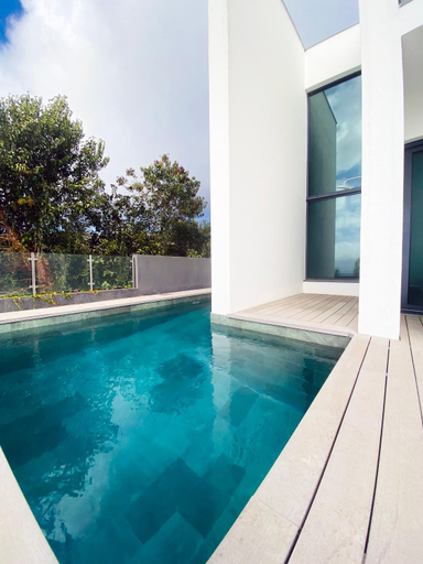 Others 4, Sunshine Villa with Optionally Heated Pool 150m above Ocean & Sandy Beach, Calheta