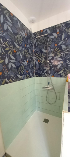 Bathroom, La Croisee des Chemins, Seine-Maritime