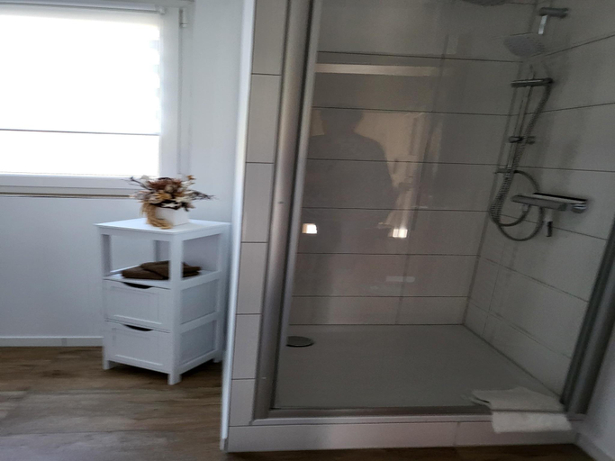 Others 5, Regal Apartment in Pracht with Garden and Grill, Altenkirchen (Westerwald)