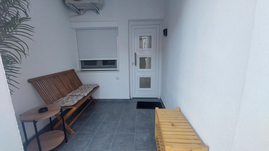 Entrance, Apartments Avia, East Macedonia and Thrace