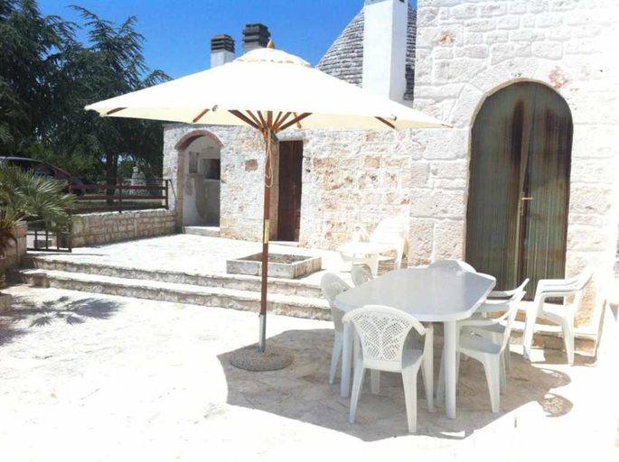 Others 3, Holiday Home in Itria Valley with Pool, Brindisi