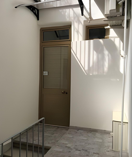 Others 4, Tembo House - Pantano, Catania